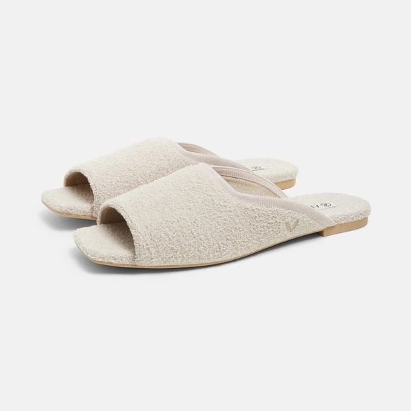 Vivaia Shoes - VIVAIA‎ Square-Toe Fluffy Slides EU 41 / US 9.5